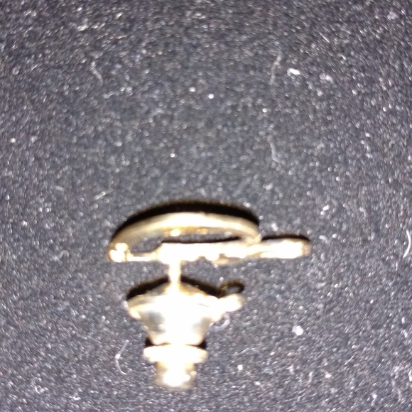 Diamond & Gold Monogram Pin in Letter "G" - Picture 4 of 4